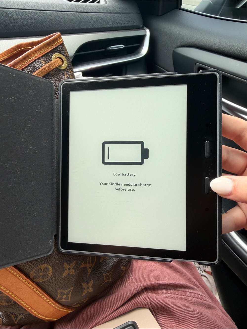 Oasis Amazon Kindle eReader in Black with Leather Cover